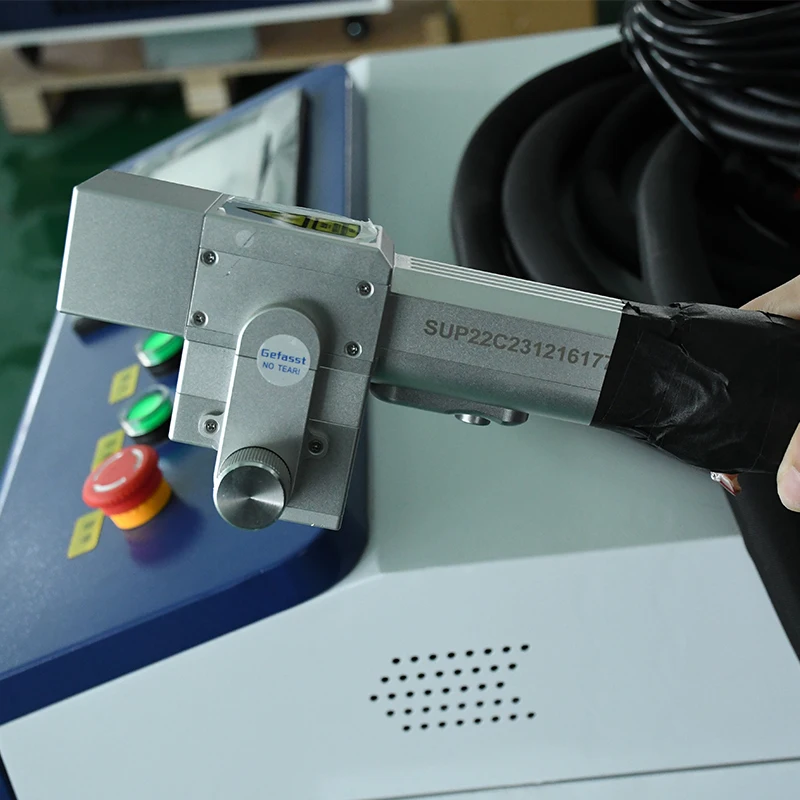 Industrial Laser Rust Removal Machine - SUP22C Testa di Pulizia Laser Portatile