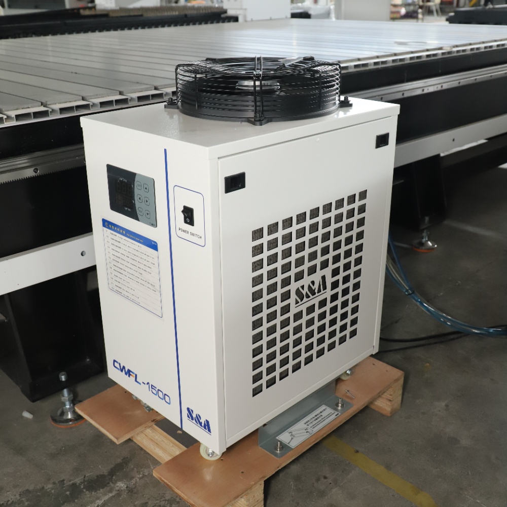 Industrial Fiber Laser Cutting Machine - Macchina per Taglio Laser a Fibra