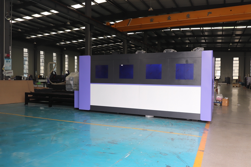 Macchina per il taglio di meta - Industrial Fiber Laser Cutting Machine recensione e prezzo